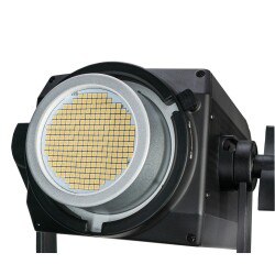 Nanlite FS-200 Spotlight Işık (Daylight) - 4