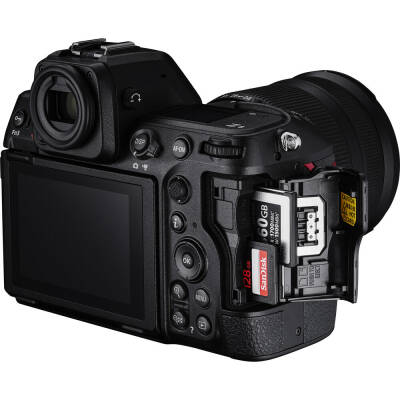 Nikon Z8 Body Aynasız Fotoğraf Makinesi - 3