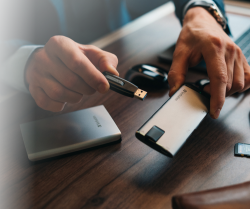 Verbatim 64GB V3 USB 3.2 Gen 1 USB Sürücü - 4